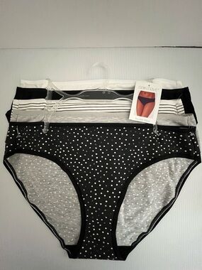 SaintEve Fine Cotton Blend 5pc Underwear Set/Invisible Bikini